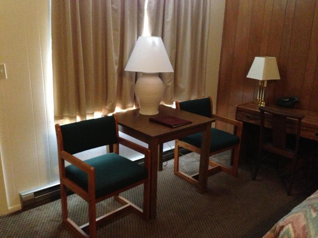 Capri Motel Mackinaw City Habitación foto